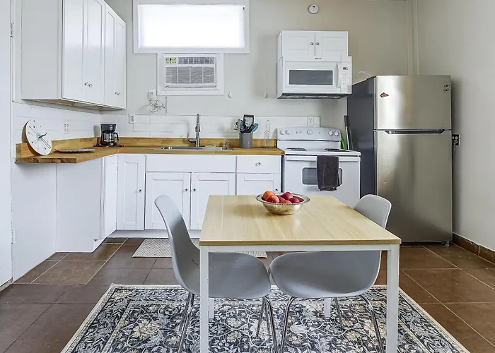 Great Walkable Location! Apartment Tucson